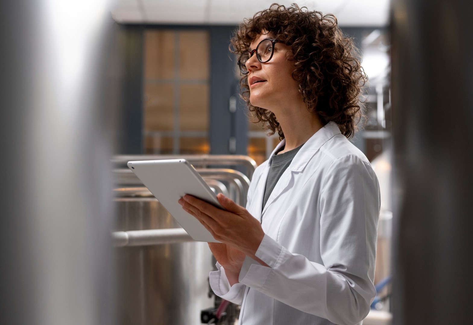 Importancia de la certificación y garantía en el material sanitario